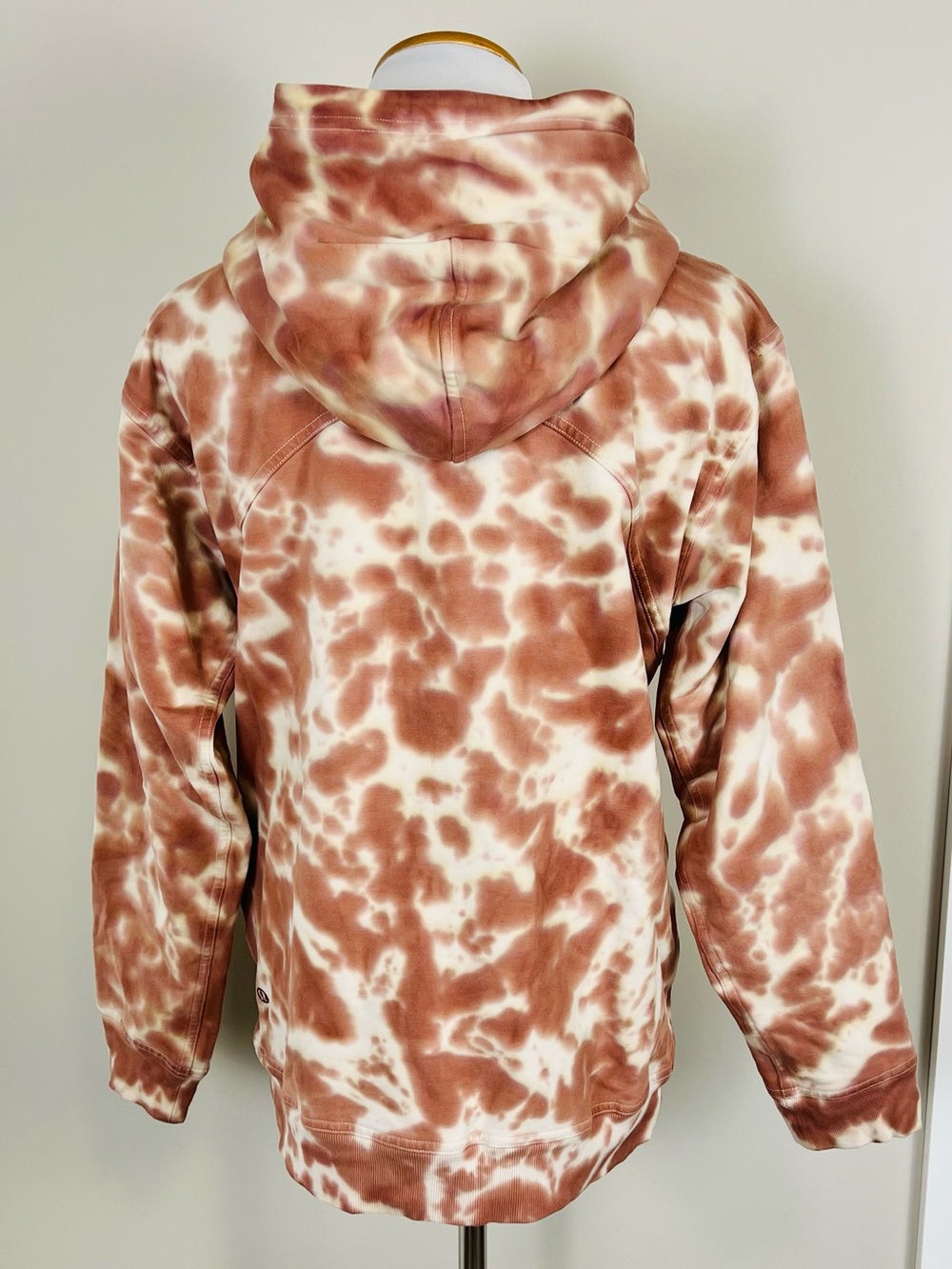 Lululemon Tie Dye All Yours Hooded Sweatshirt in Rusty Pink and Cream - Picture 3 of 5